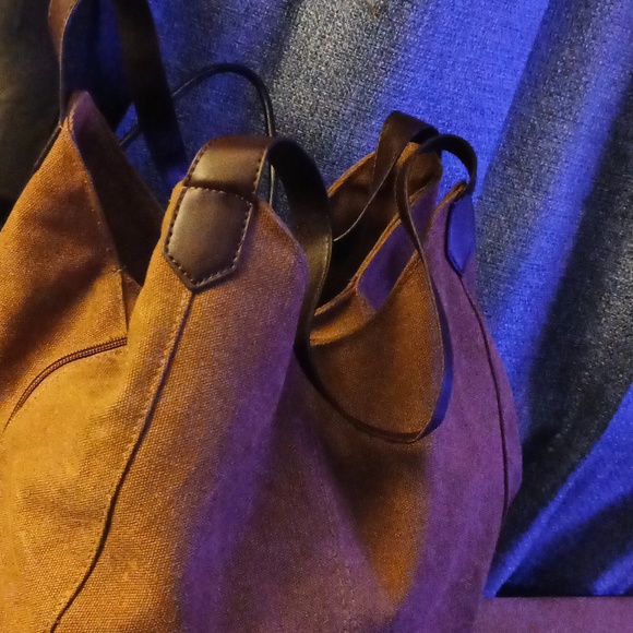Purse - Picture 1 of 1